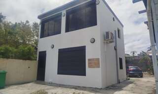 Local industriel   m² à louer à Saint-Pierre (97410)