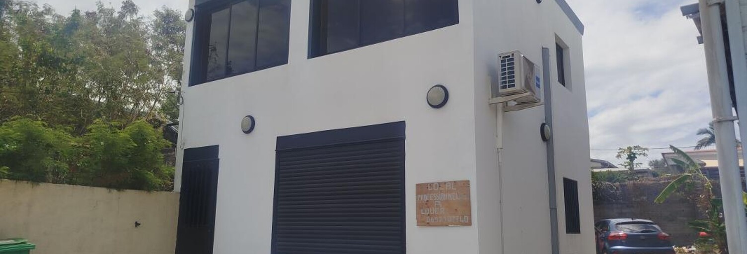 Local industriel   m² à louer à Saint-Pierre (97410)