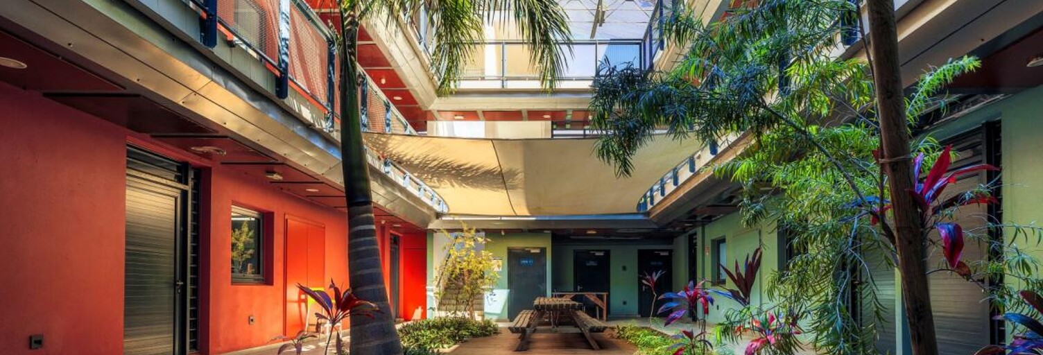 Bureau  108 m² à louer à Saint-Pierre (97410)