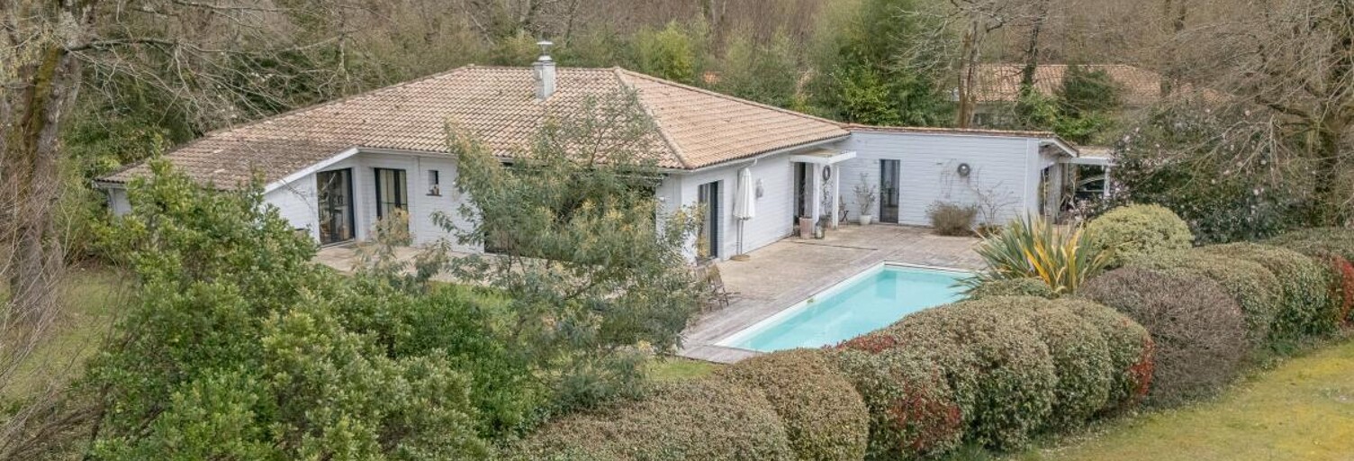 Maison 6 Pièces 180 m² à vendre à Saint-Sulpice-et-Cameyrac (33450)