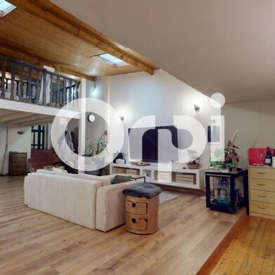 Appartement 4 pièces 220000 €