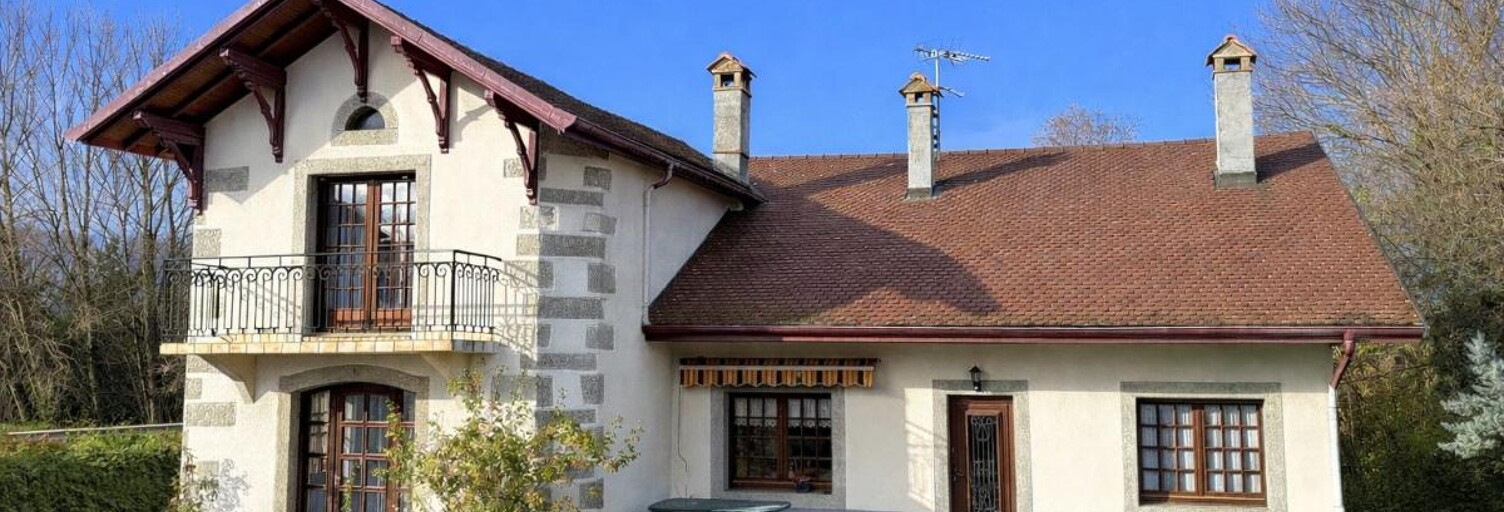 Maison 9 Pièces 223 m² à vendre à Valleiry (74520)