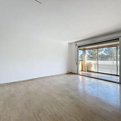 Appartement 2 pièces 850 €