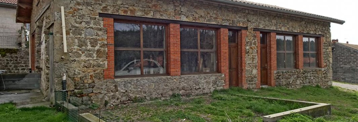 Maison 9 Pièces 129 m² à vendre à Estivareilles (42380)