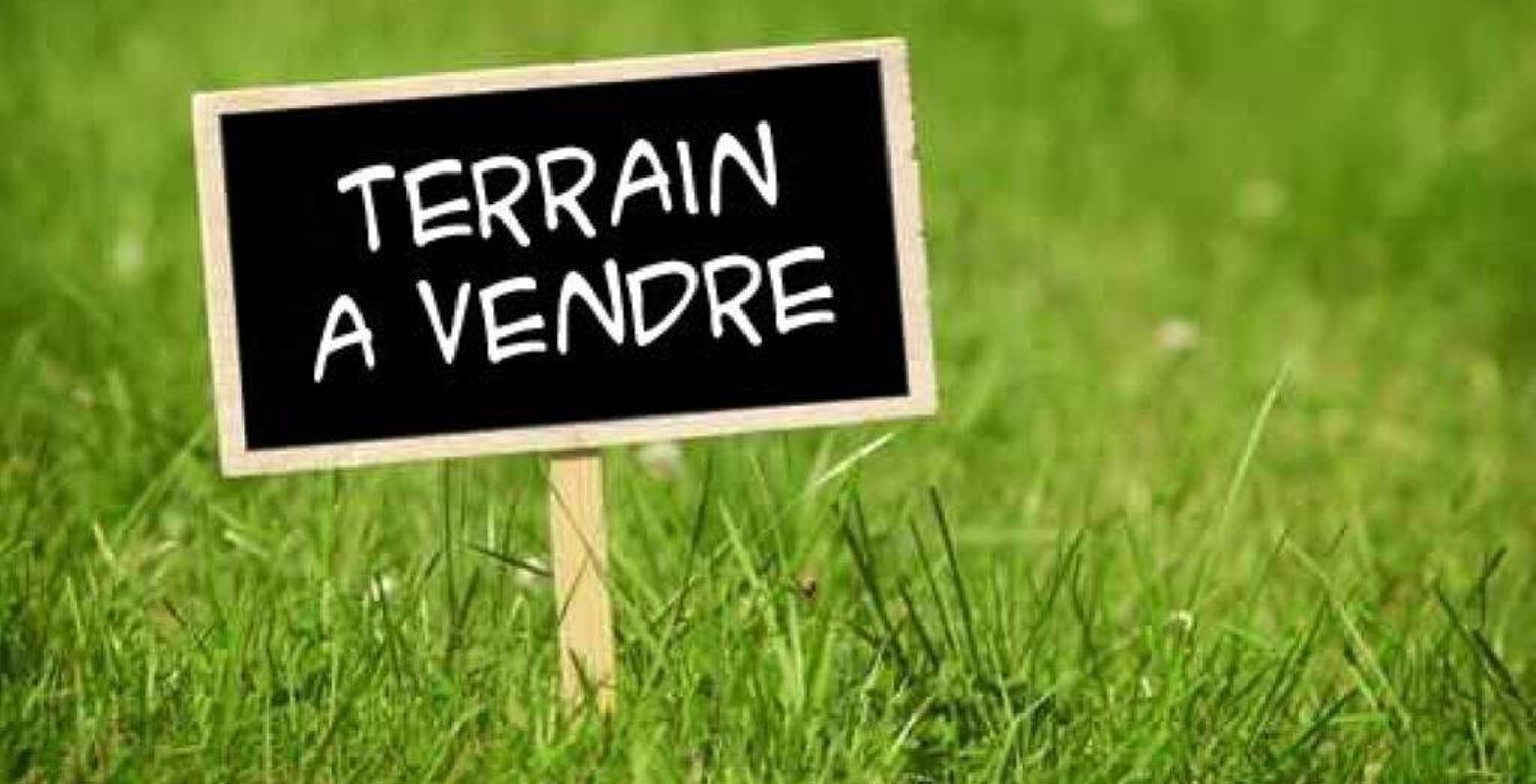 LA TREMBLADE terrain constructible de 350 m² — photo 1
