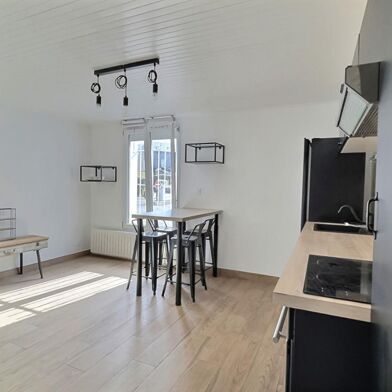 Immeuble  348400 €