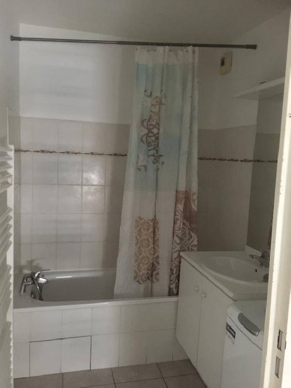 Photo Location T2 34 m² à Villeurbanne 748 ¤ CC /mois image 2/2