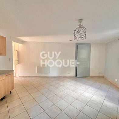 Appartement 3 pièces 820 €