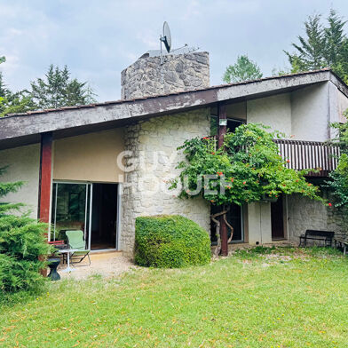 Maison 7 pièces 330000 €