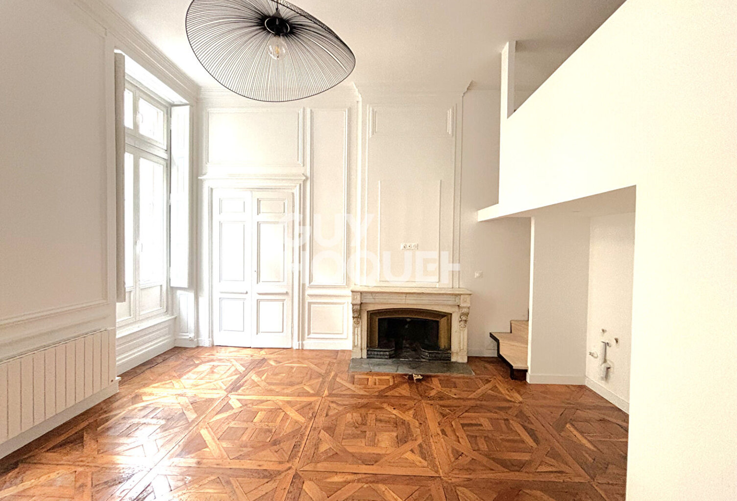 LYON 2 - AUGUSTE COMTE — photo 1