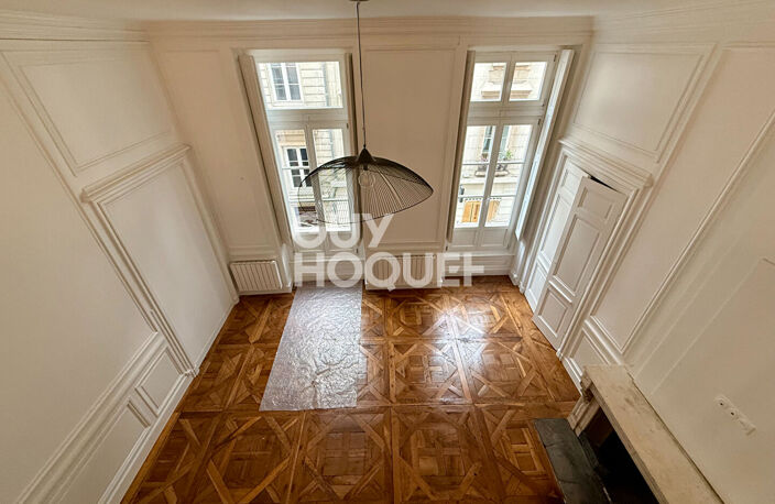 LYON 2 - AUGUSTE COMTE — photo 4
