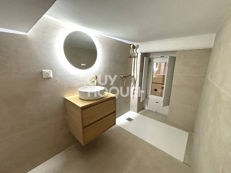 LYON 2 AUGUSTE COMTE SALA - T3 bis -72 m2 - Balcon — photo 1