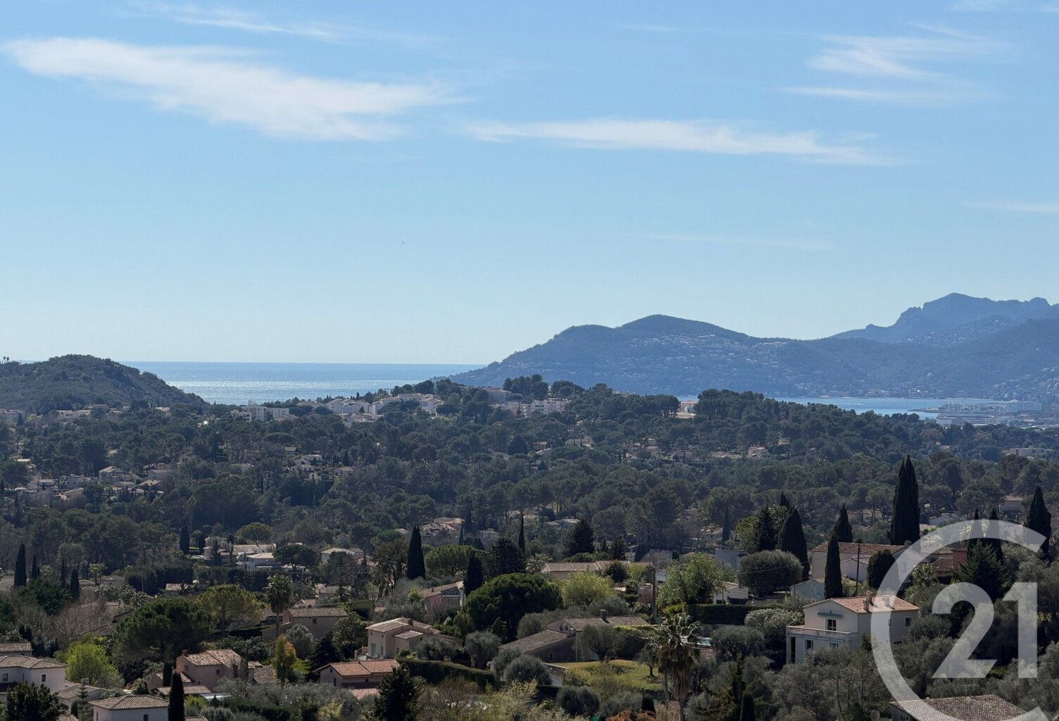 Vente maison 5 pièces 90 m² Mougins (06250) — photo 1