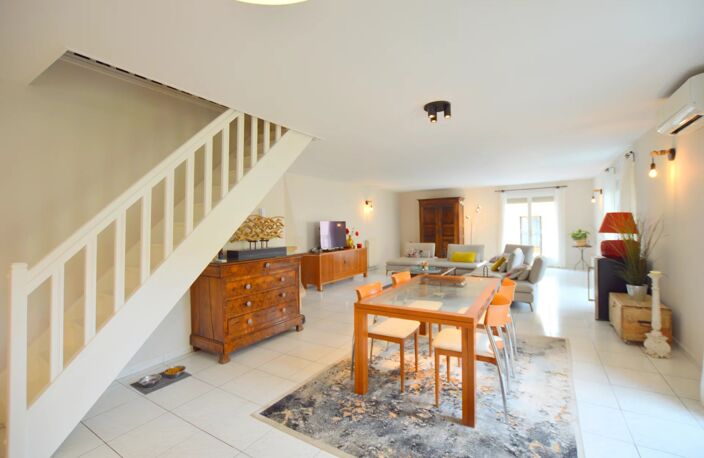 Maison de ville 4 pièces – 160 m² – Centre de Lunel avec garage, extérieur et chambre parentale — photo 5