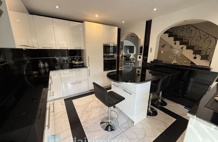 A VENDRE MAISON T5-T6 + APPARTEMENT T2 — photo 2