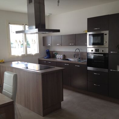 Maison 5 pièces 1010 €