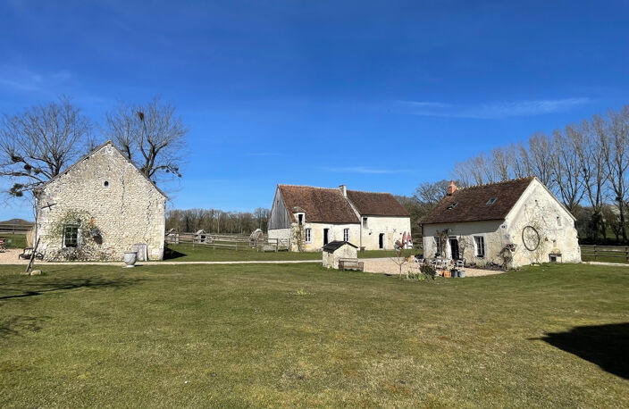 Exceptionnelle propriété, hameau de 6 bâtiments, proche fore — photo 3