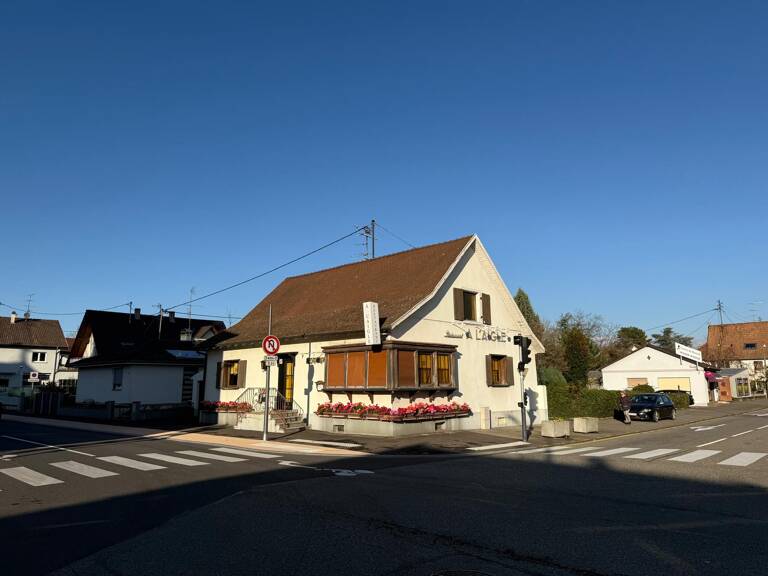 Immeuble  140 m² — photo 1