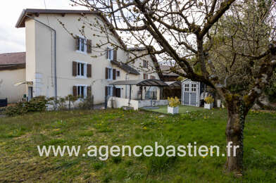 Maison 5 pièces 2800 €