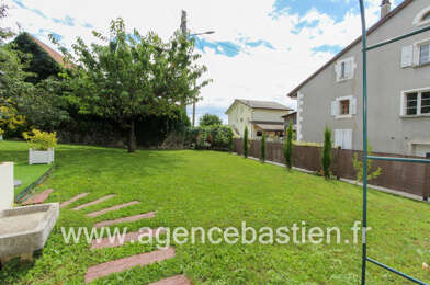 Maison 5 pièces 2800 €