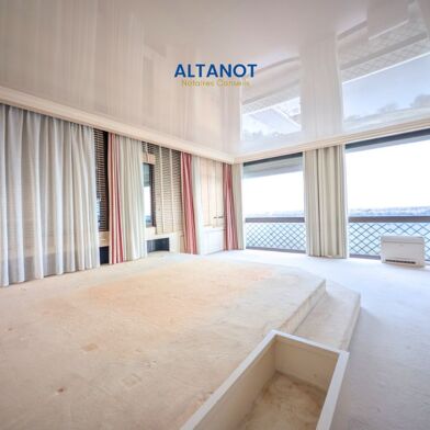 Appartement 4 pièces 286820 €