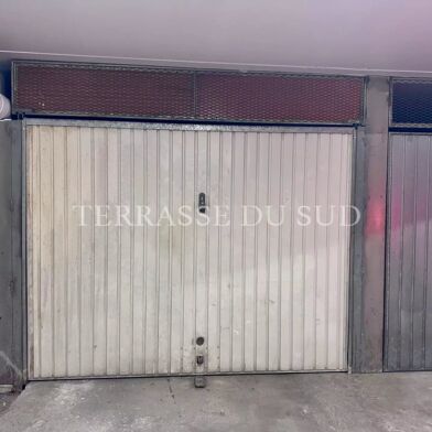 Garage  33000 €