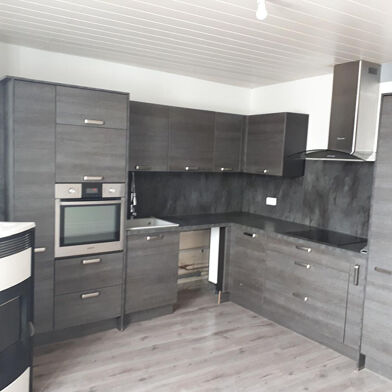 Appartement 3 pièces 163000 €