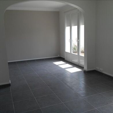 Maison 4 pièces 1181 €