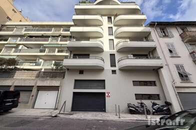 Garage  33000 €