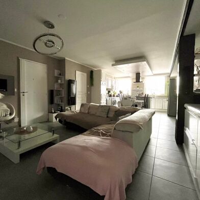 Appartement 4 pièces 260000 €