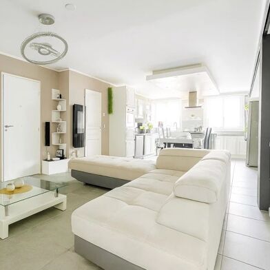 Appartement 4 pièces 260000 €