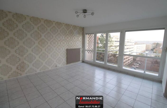 APPARTEMENT TYPE 4 ET CAVE — photo 2