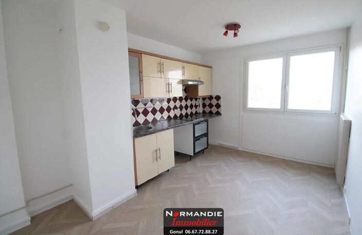 APPARTEMENT TYPE 4 ET CAVE — photo 5