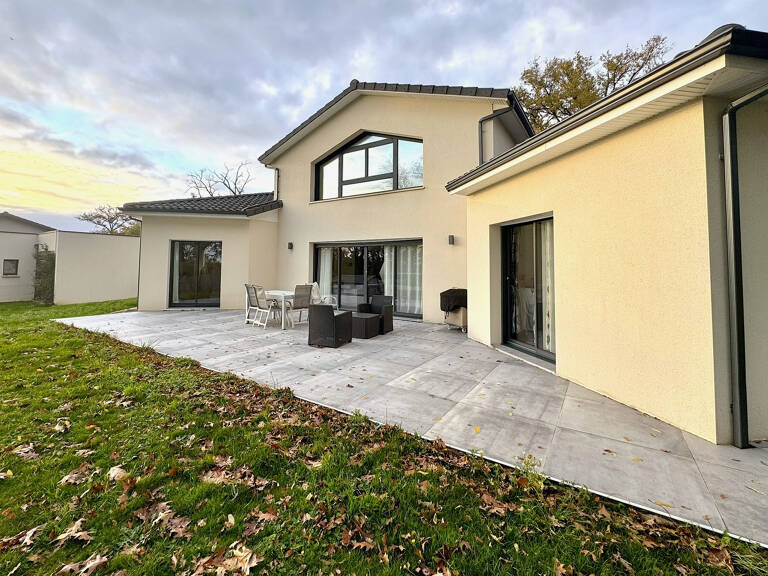 Maison récente 168 m2 sur 1850 m2 de terrain — photo 1