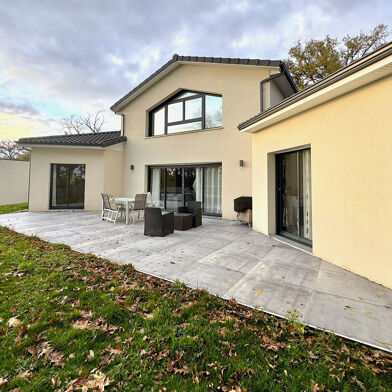 Maison 7 pièces 473900 €