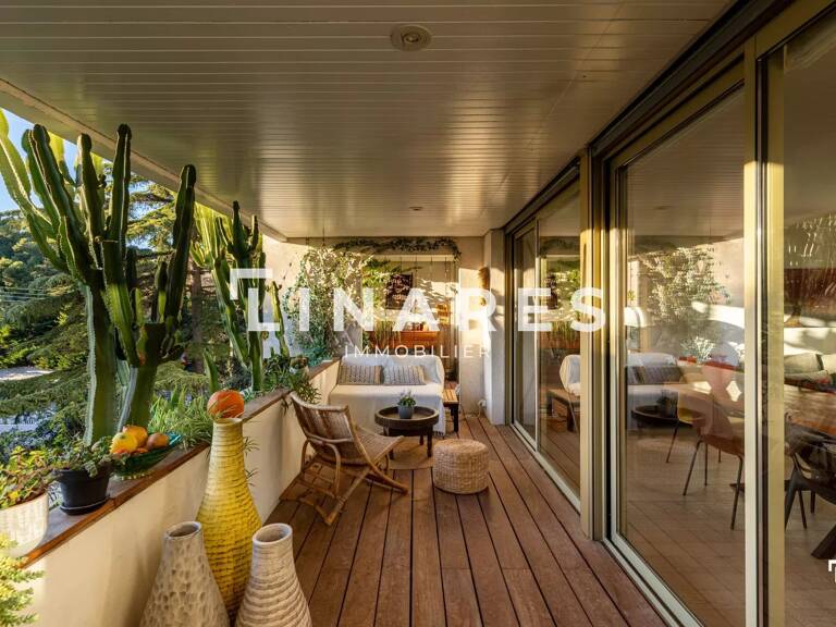 LE VOYAGE - Appartement T4 de 122m² - Terrasse - Cave - 13008 — photo 1