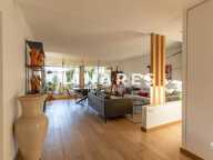 LE VOYAGE - Appartement T4 de 122m² - Terrasse - Cave - 13008 — photo 3