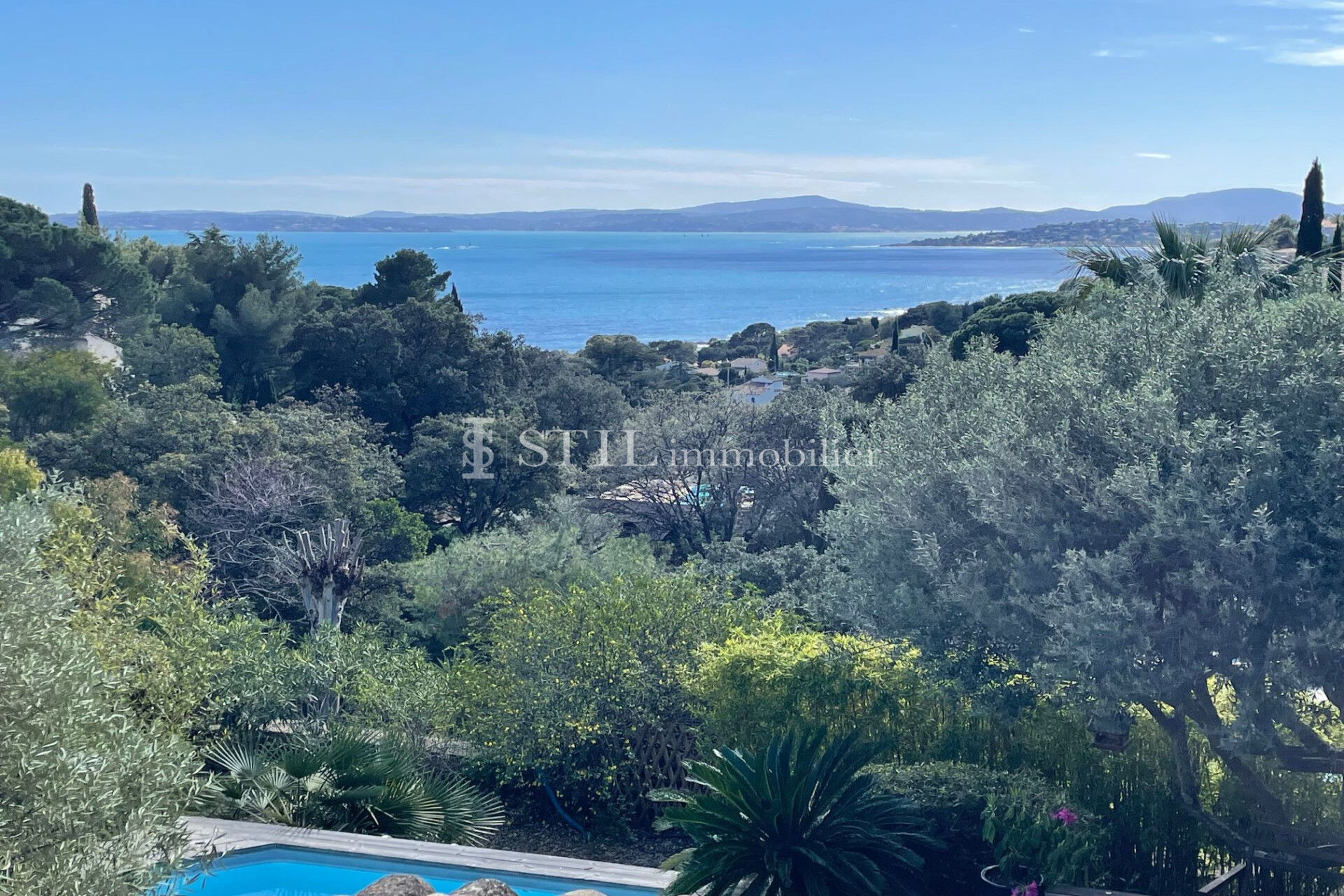 Villa / Maison  T6 à vendre Issambres (Les) 83380