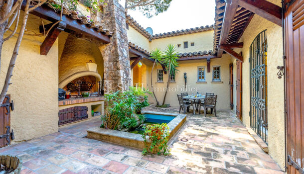 Villa / Maison 6 pièces  à vendre Issambres (Les) 83380