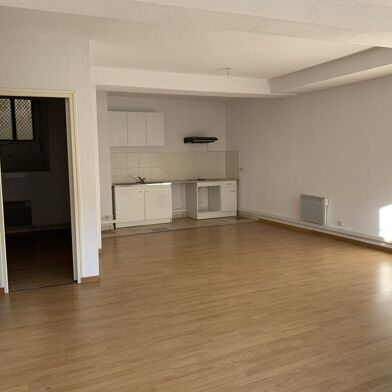 Appartement 3 pièces 385 €