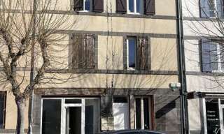 Immeuble  180 m² à vendre à Maringues (63350)