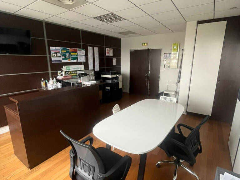 Bureaux 54m2 secteur croix de pierre — photo 1