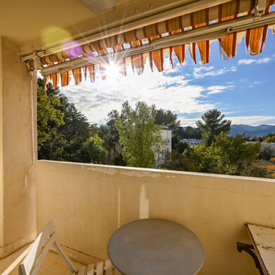 Appartement 4 pièces 256000 €