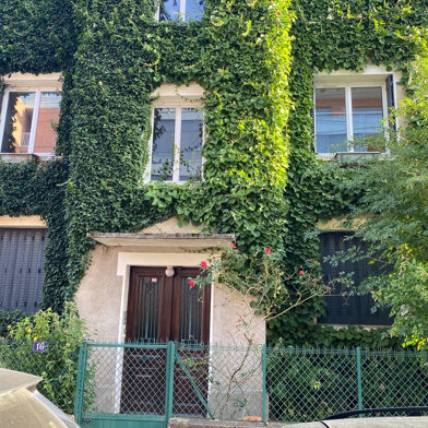 Appartement 3 pièces 760 €