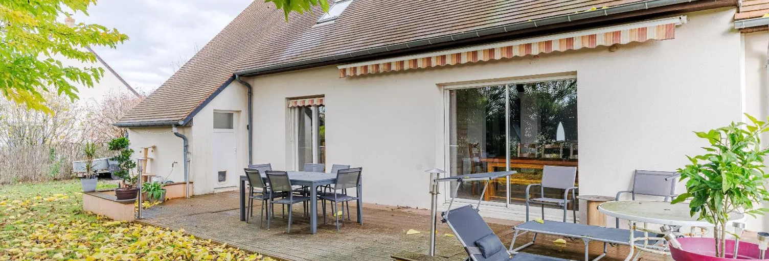 Maison   m² à vendre à Luynes (37230)
