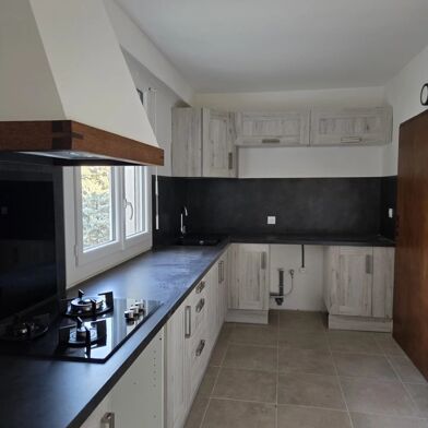 Appartement 5 pièces 920 €