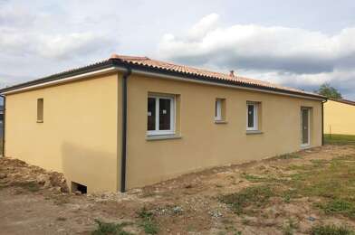 Maison 4 pièces 1090 €