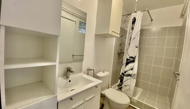 Appartement 1 pièces  à louer Hyères 83400