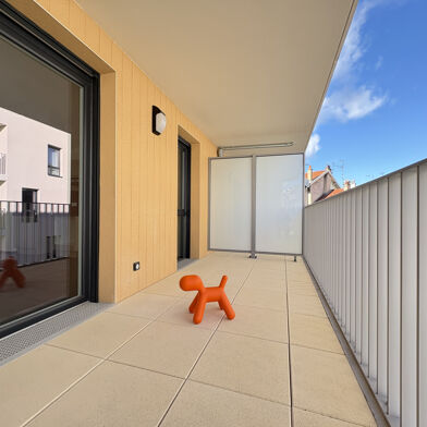 Appartement 3 pièces 762 €