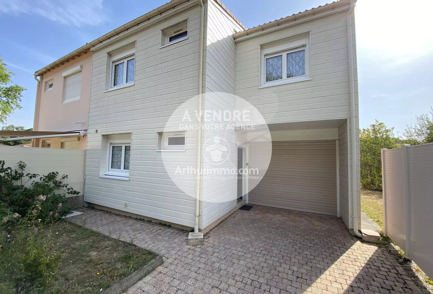 Maison 4 chambres, toute commodité à pied ! — photo 1